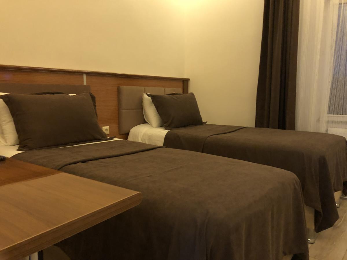 Gulistan Hotel Zara Bagian luar foto