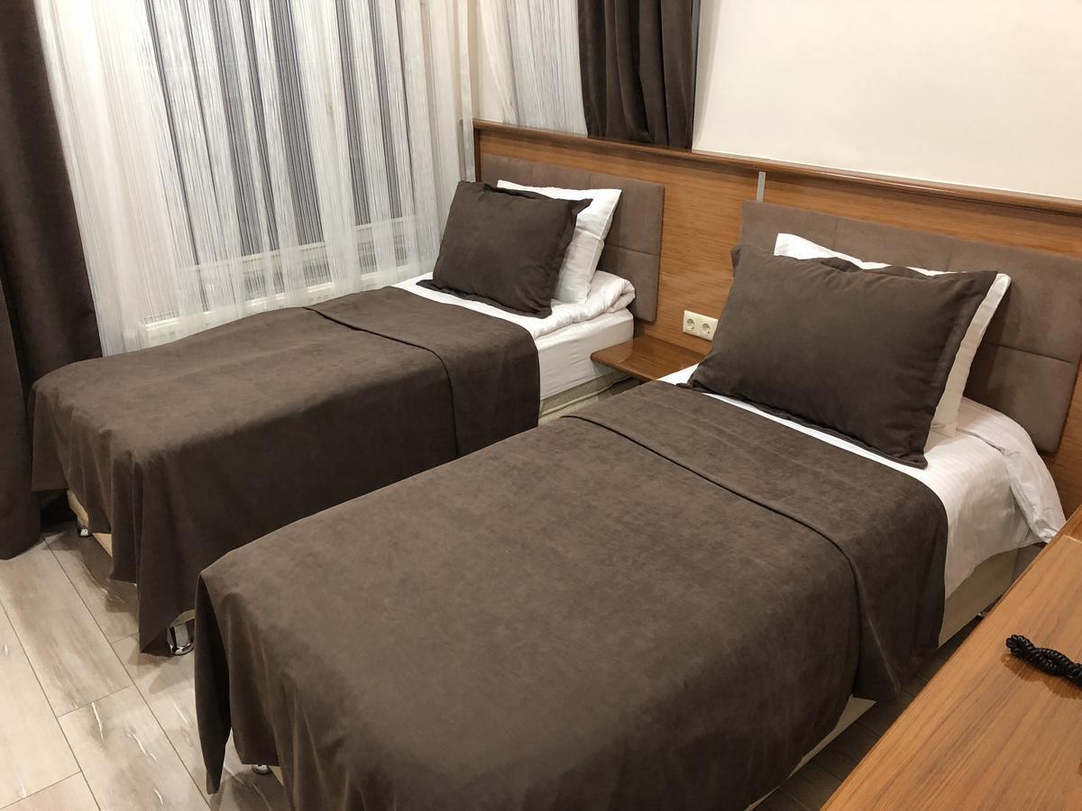 Gulistan Hotel Zara Bagian luar foto